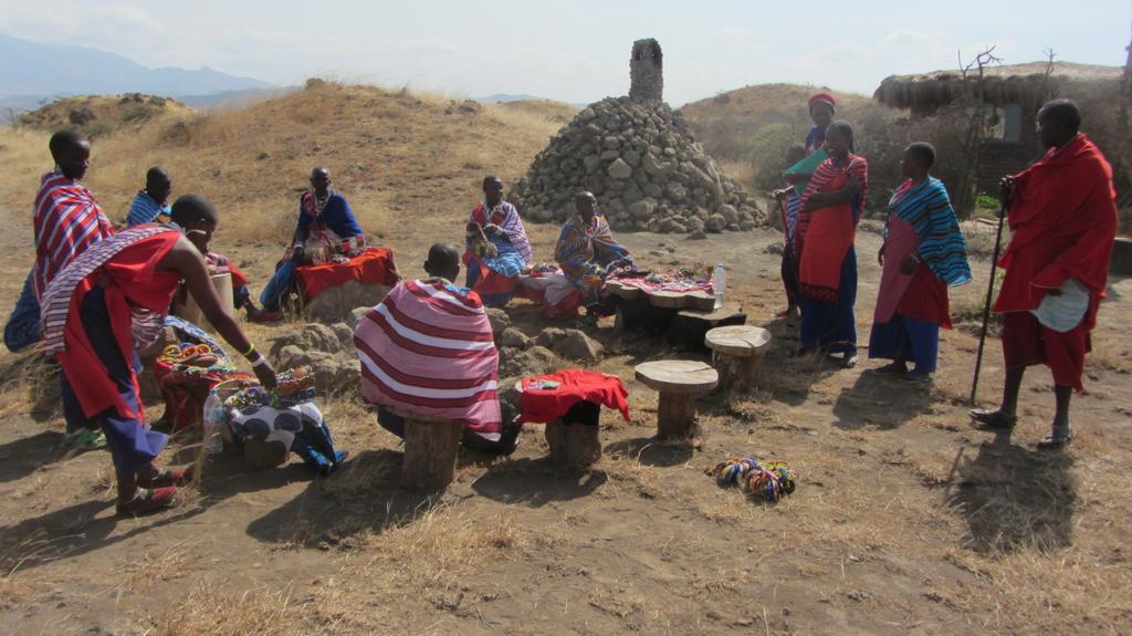 Original Maasai Lodge - Africa Amini Life Engare Nanyuki Exterior foto
